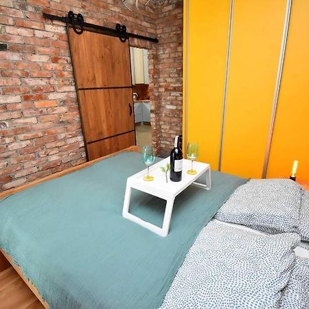 Apartament Blue Bastion Walowa 23C Z Klimatyzacja I Miejscem Parkingowym W Podziemnym Parkingu Gdańsk Exterior foto