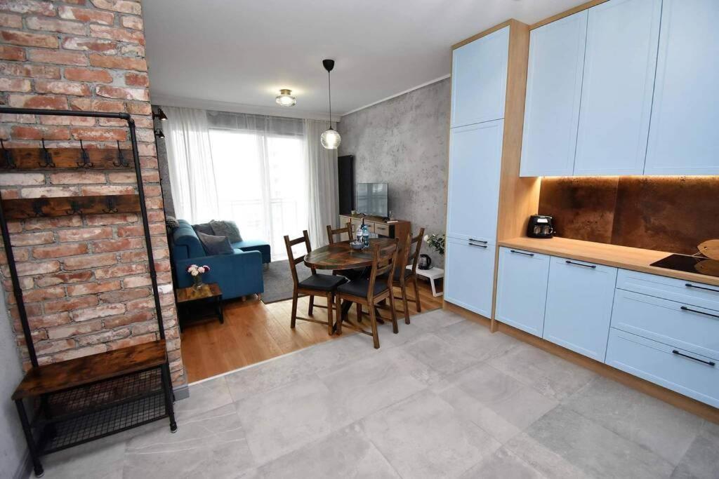 Apartament Blue Bastion Walowa 23C Z Klimatyzacja I Miejscem Parkingowym W Podziemnym Parkingu Gdańsk Exterior foto